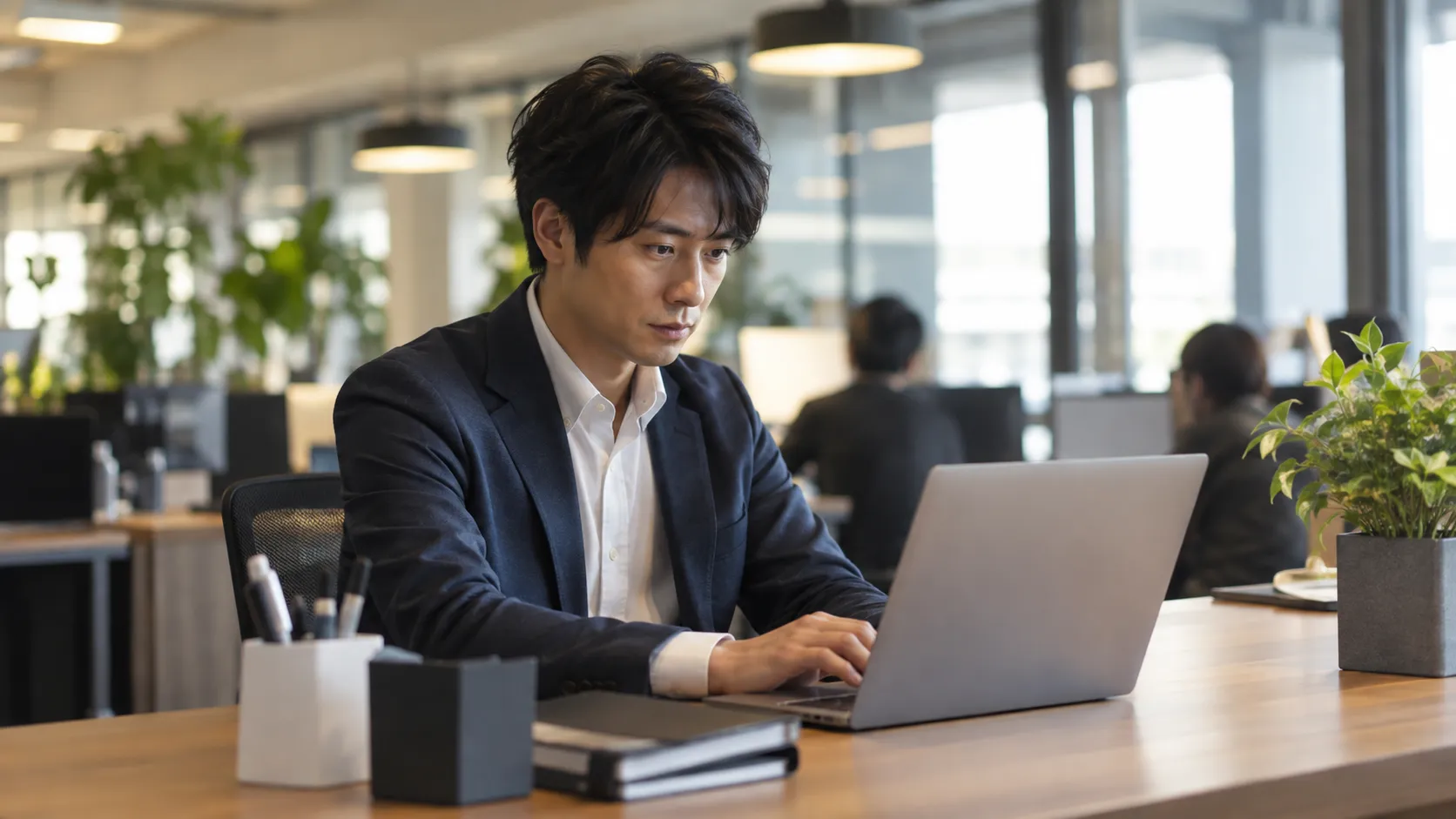 採用サイト 作り方 かっこいい